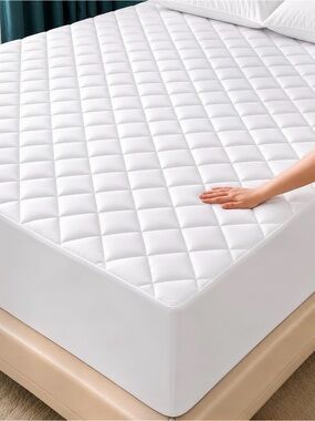 Utopia Quilted Fitted Mattress Pad, Full XL Mattress Protector Topper
